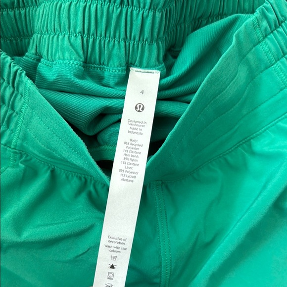 Lululemon Hotty Hot Shorts - Picture 3 of 3